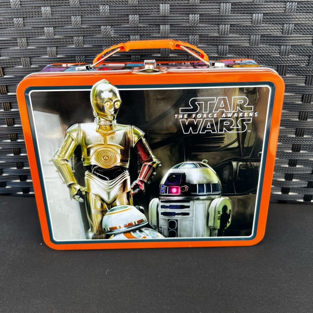 New! Star Wars Tin Lunch box -The Force Awakens Vintage Metal Collectible